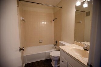 1900 Sutter St in Fort Worth, TX - Building Photo - Building Photo