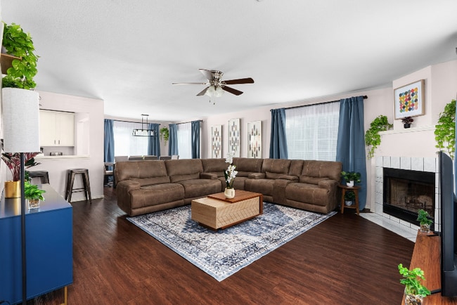 7906 Briarton Dr in Austin, TX - Building Photo - Building Photo