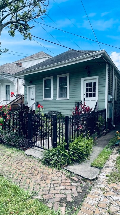 343 Joseph St, Unit 343 in New Orleans, LA - Foto de edificio
