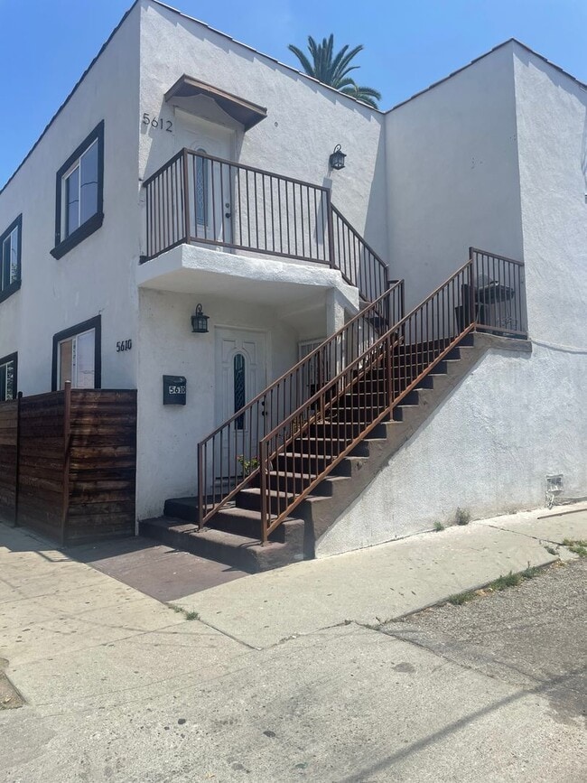 5610-5612 Hooper Ave. in Los Angeles, CA - Building Photo - Building Photo