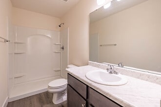 Little Creek Townhomes in Amelia, OH - Building Photo - Interior Photo