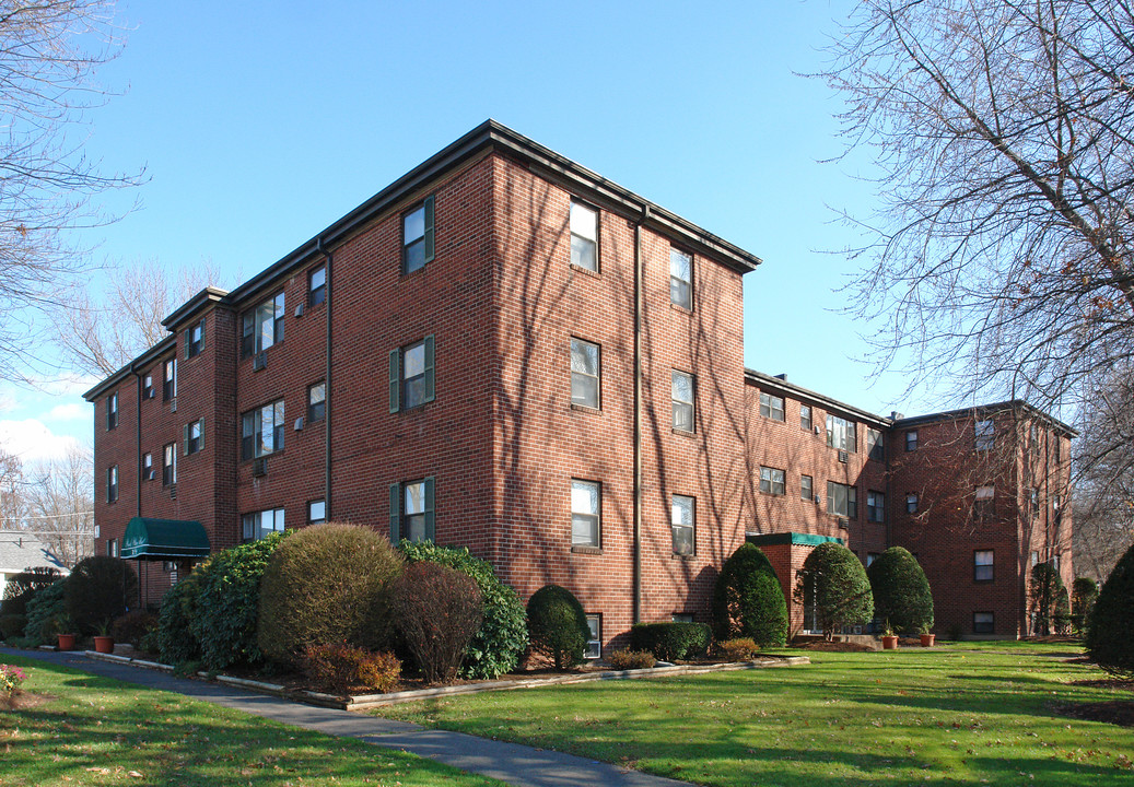 Parc West in West Hartford, CT - Foto de edificio