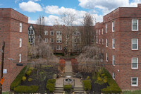 Bulluck Terrace in Cincinnati, OH - Building Photo - Building Photo