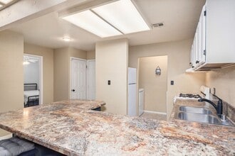 1230 Mechem Dr in Ruidoso, NM - Foto de edificio - Building Photo