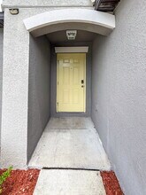 12903 Wildflower Meadow Dr in Riverview, FL - Building Photo - Building Photo