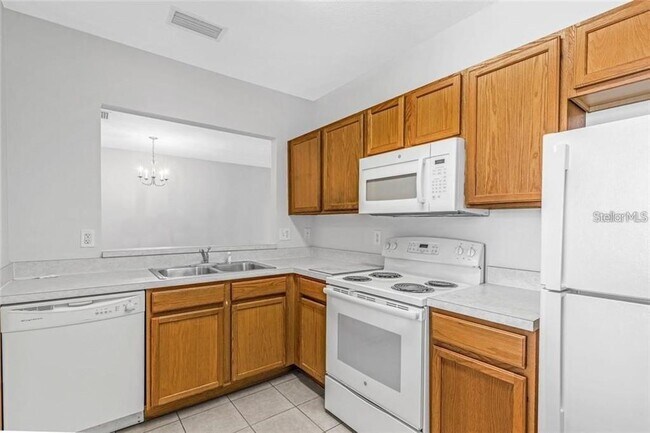 9519 Newdale Way in Riverview, FL - Building Photo - Building Photo