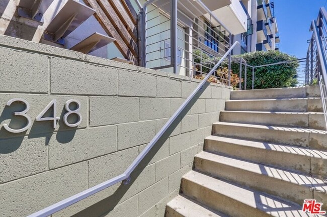 348 Patton St in Los Angeles, CA - Building Photo - Building Photo