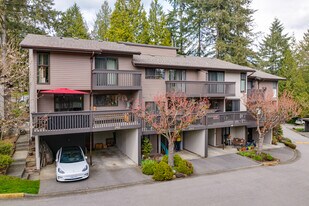 2975 Argo Pl in Burnaby, BC - Building Photo