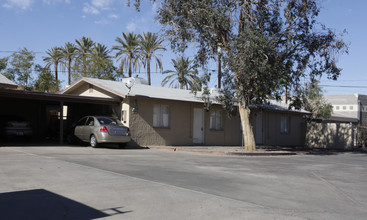 Fig Tree Apartments in Phoenix, AZ - Building Photo - Building Photo