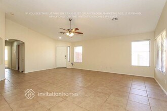 15838 W Tara Ln in Surprise, AZ - Foto de edificio - Building Photo