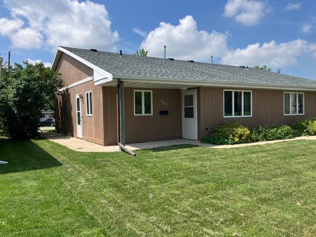 property at 1507 S Perkins St