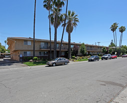 Elegante Apartments in Sacramento, CA - Building Photo