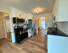 811 NE Mulberry St in Lee's Summit, MO - Building Photo - Building Photo