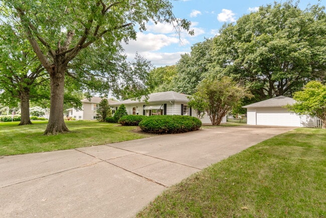property at 1238 S Hill Dr