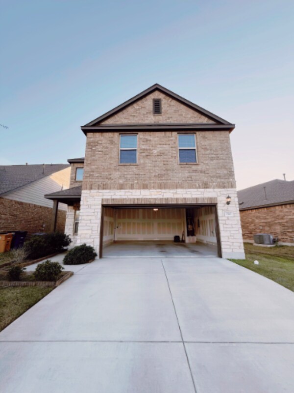 7517 Saginaw Dr in Austin, TX - Building Photo - Building Photo