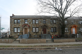 1621-1623 Holbrook St NE in Washington, DC - Building Photo - Building Photo