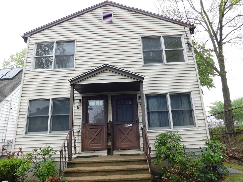6 Herkimer St in Bridgeport, CT - Building Photo