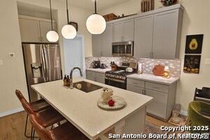6446 Babcock Rd in San Antonio, TX - Building Photo - Building Photo