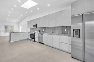 8394 SW 148th Ave in Miami, FL - Building Photo - Building Photo