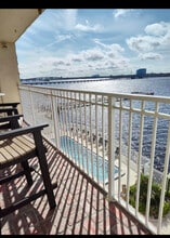 145 N Halifax Ave, Unit #409 in Daytona Beach, FL - Foto de edificio - Building Photo