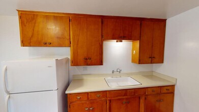 1030 Isabella Ave in Coronado, CA - Building Photo - Building Photo