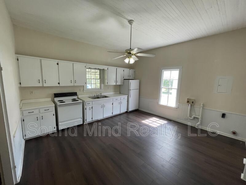 264 Kivett Rd in Lillington, NC - Foto de edificio