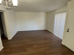 15338 Gundry Ave in Paramount, CA - Building Photo - Building Photo