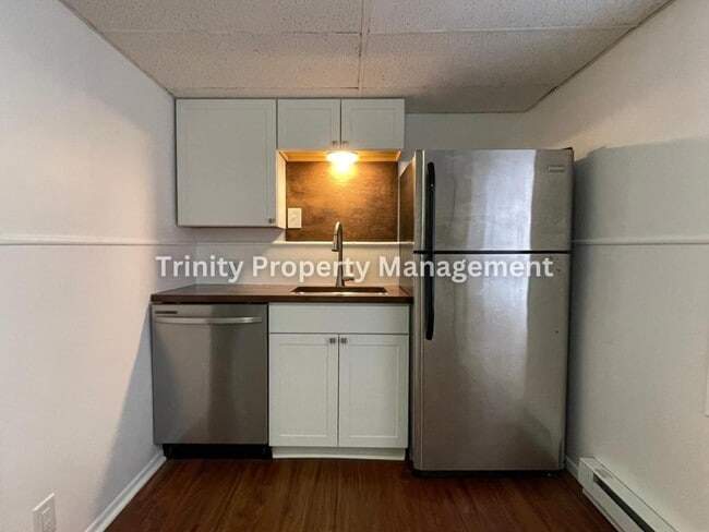 116 1/2 Maryland Ave in Nutter Fort, WV - Building Photo - Building Photo