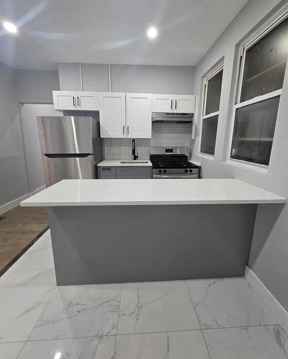 9 William St, Unit 2 in East Orange, NJ - Building Photo