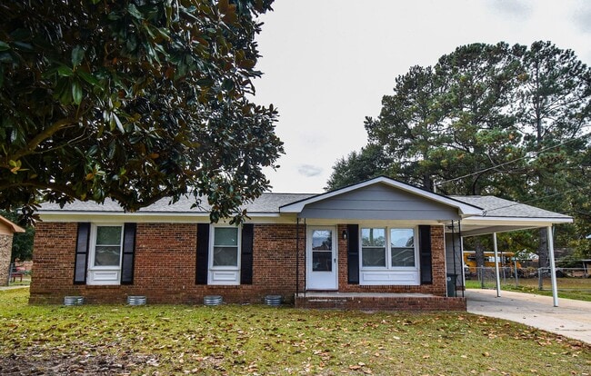 property at 4715 Beaufort Dr