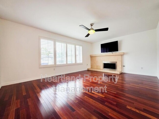 7381 Laura Ct in San Diego, CA - Building Photo - Building Photo