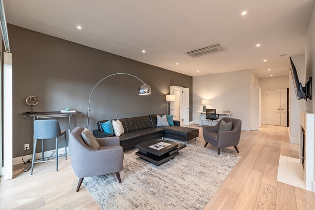 Thayer Avenue Apartments in Los Angeles, CA - Building Photo - Interior Photo