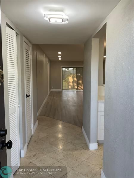 property at 6101 N Falls Cir Dr