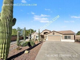 8245 Crooked Tree Trail in Tucson, AZ - Building Photo