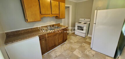 834 Gray Ave NE in Winston-Salem, NC - Building Photo - Building Photo