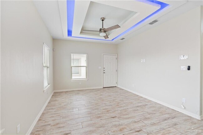 13 Whitewing Ave in Edinburg, TX - Building Photo - Building Photo