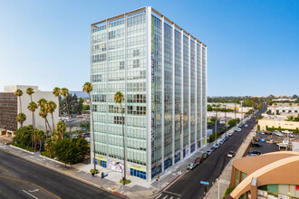 Panorama Tower in Van Nuys, CA - Building Photo - Building Photo