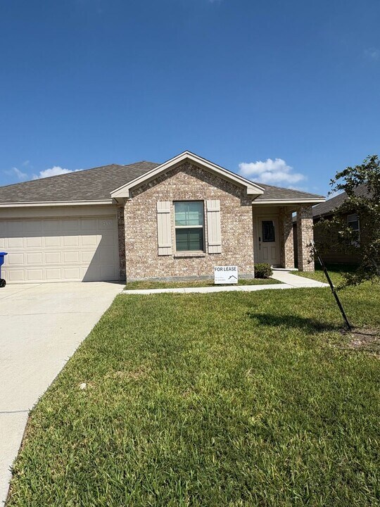 1258 Breebry Dr in Corpus Christi, TX - Building Photo