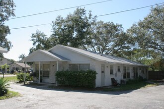 3229 Adrian Ave in Largo, FL - Building Photo - Building Photo