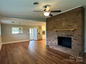 1600 Plumcrest Dr in Charlotte, NC - Building Photo - Building Photo