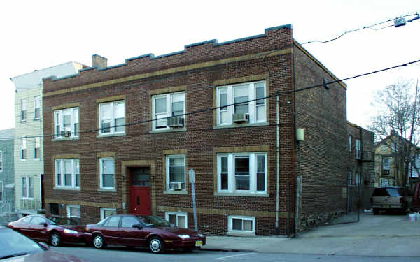 1108 7th St in North Bergen, NJ - Building Photo - Building Photo