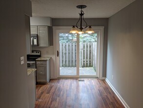 440 Edinburgh Rd in Dublin, OH - Building Photo - Building Photo