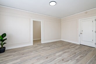 The Parkway in St. Louis, MO - Building Photo - Building Photo