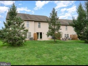 471 Stonehedge Ln in Mechanicsburg, PA - Building Photo - Building Photo