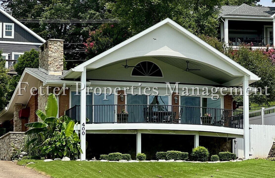 400 French Island Trail in Newburgh, IN - Building Photo