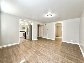 422 Hickory Hill Dr in Clarksville, TN - Building Photo - Building Photo