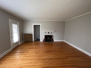 221 Prospect Ave NE, Unit 221 Prospect in Grand Rapids, MI - Building Photo - Building Photo