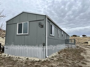 563 Brent Dr in Spring Creek, NV - Building Photo - Building Photo