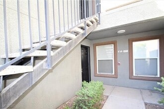 555 E Silverado Ranch Blvd in Las Vegas, NV - Building Photo - Building Photo