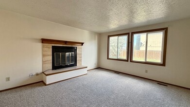 2080 Piros Dr in Colorado Springs, CO - Building Photo - Building Photo